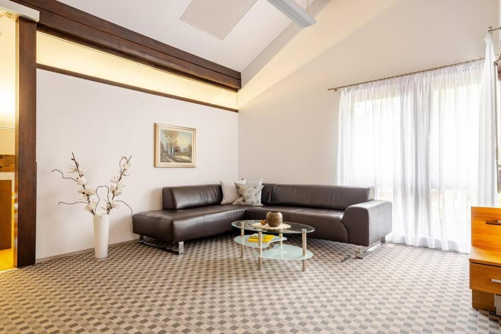 Ferienwohnung Haldennest บลูเดนซ์ ภายนอก รูปภาพ